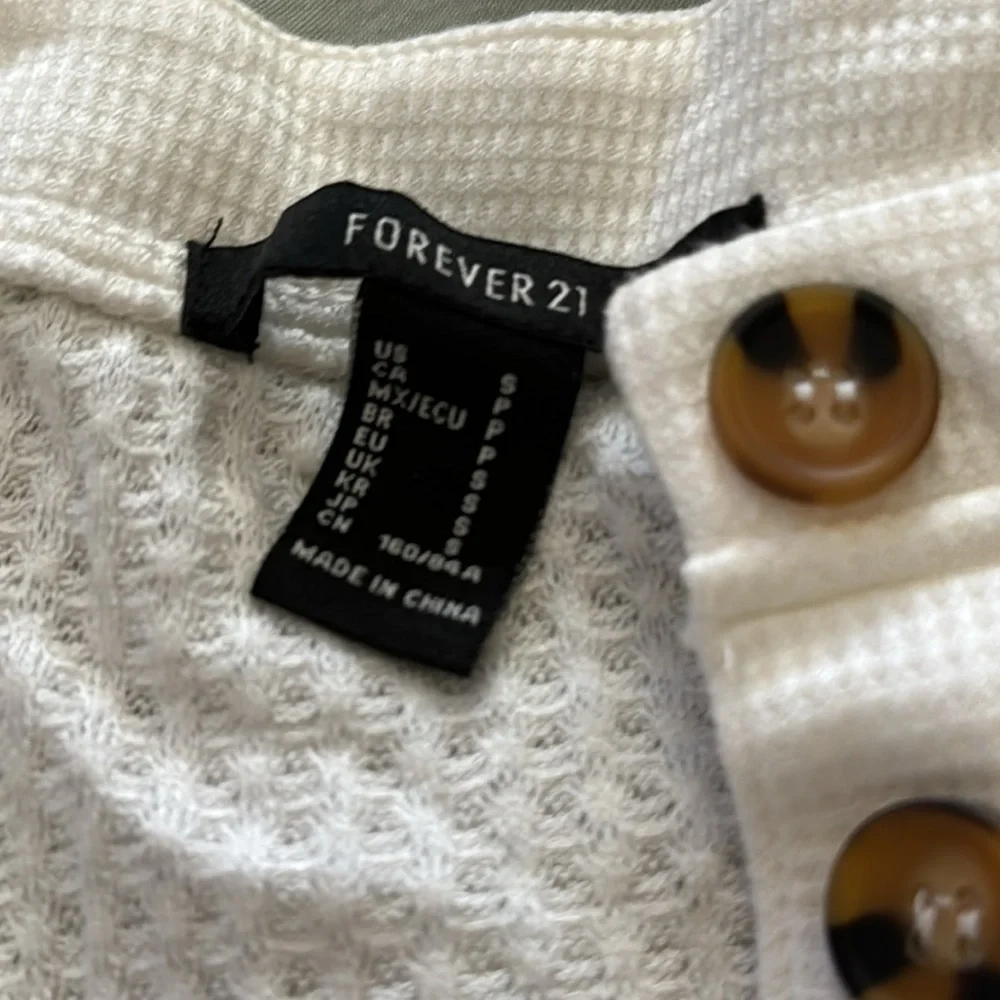 Forever 21 Soft White Waffle Knit Shirt Button Henley Long Sleeve Top_4